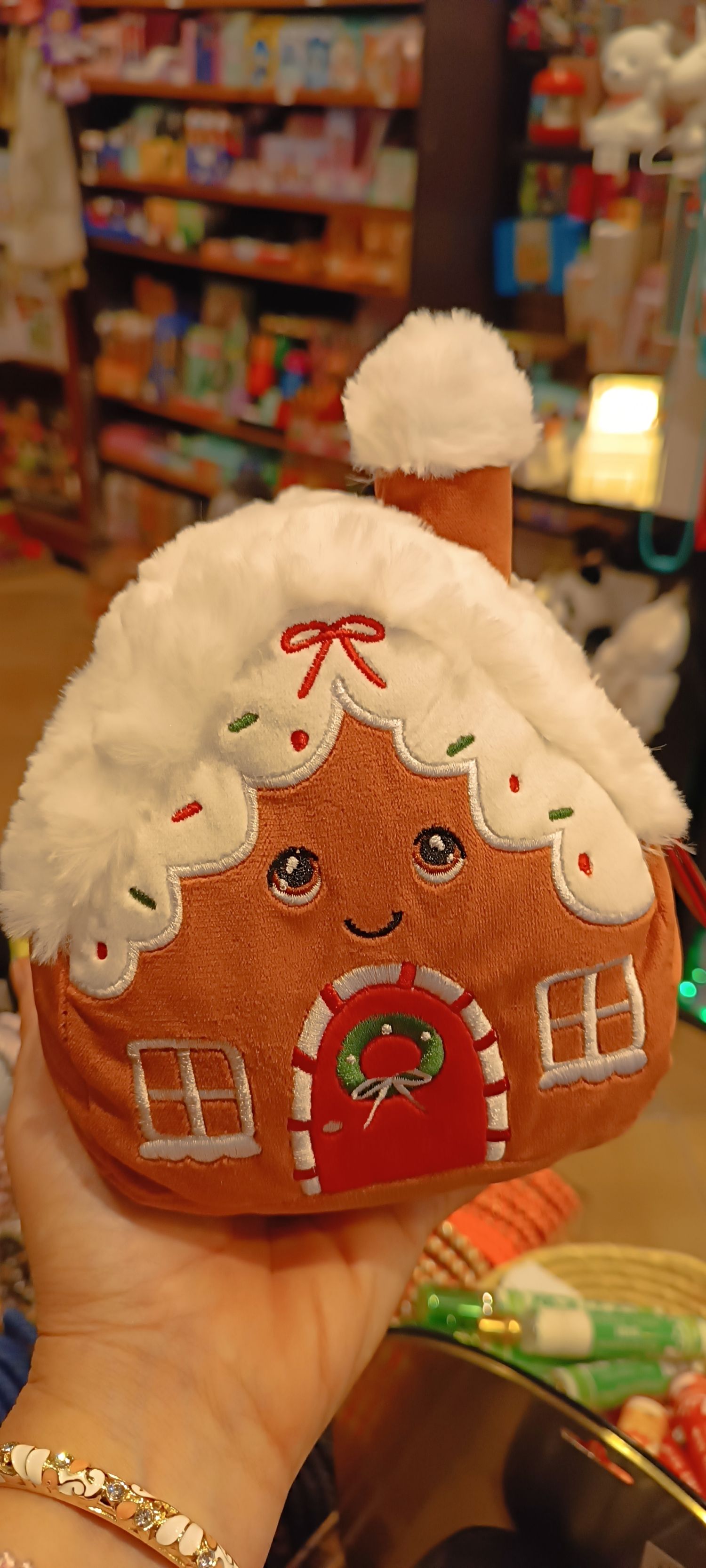 PELUCHE MAISON EN PAIN D EPICES KEELECO