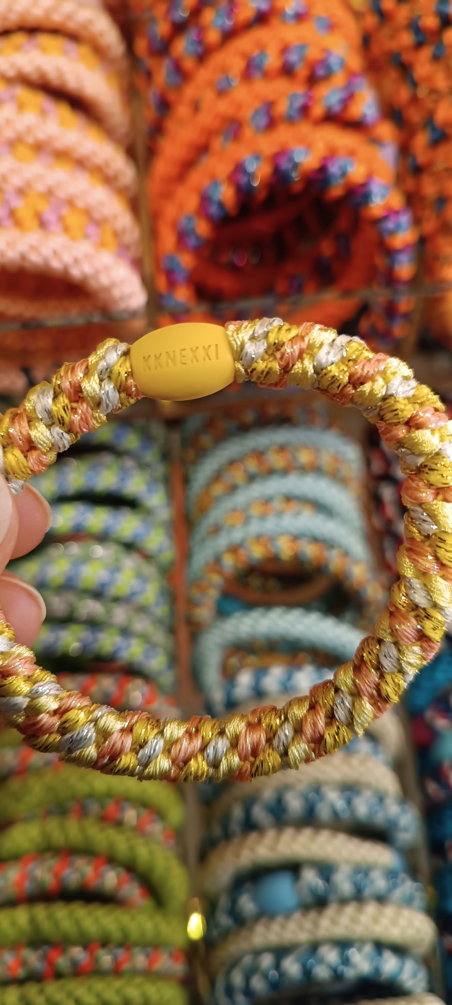 Kknekki yellow peach glitter 