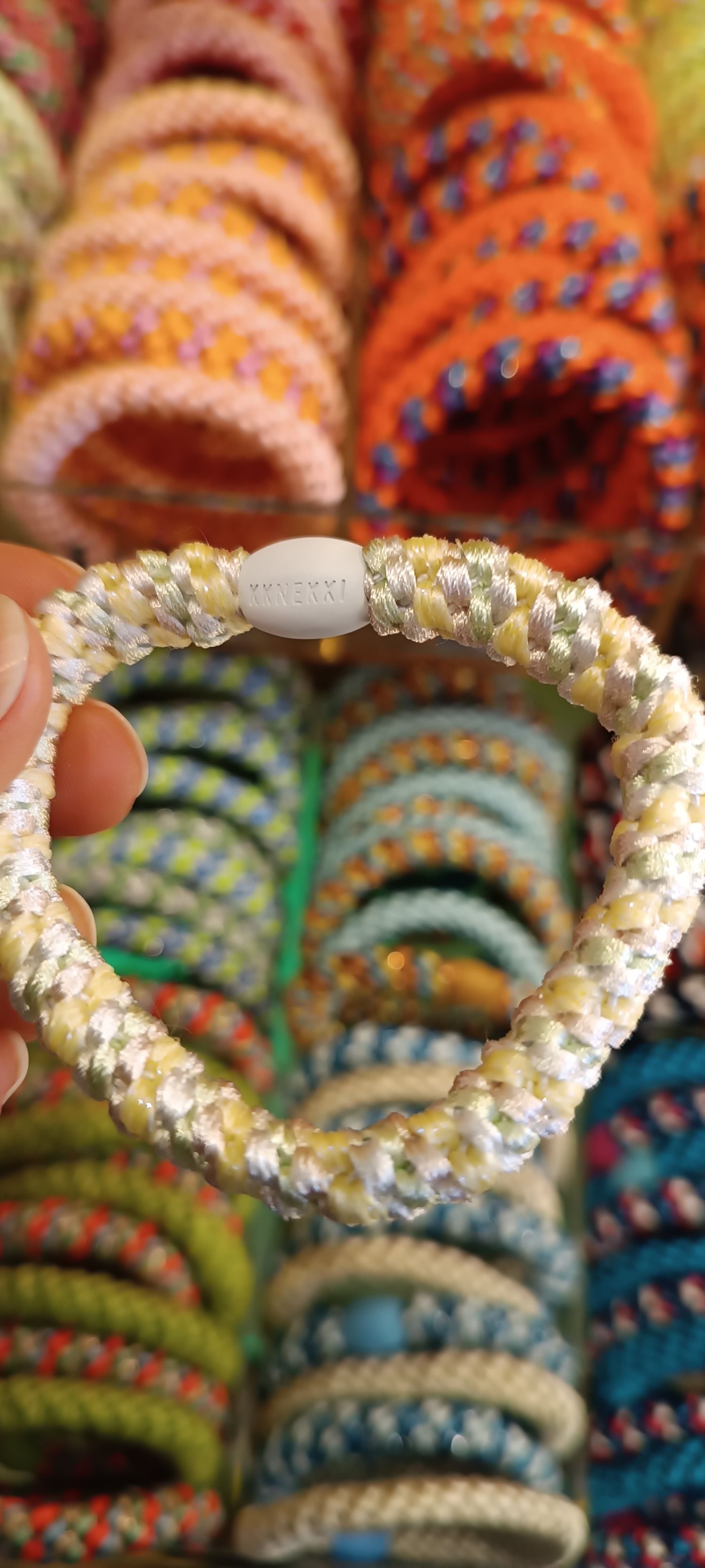 Kknekki paillettes jaune clair menthe 