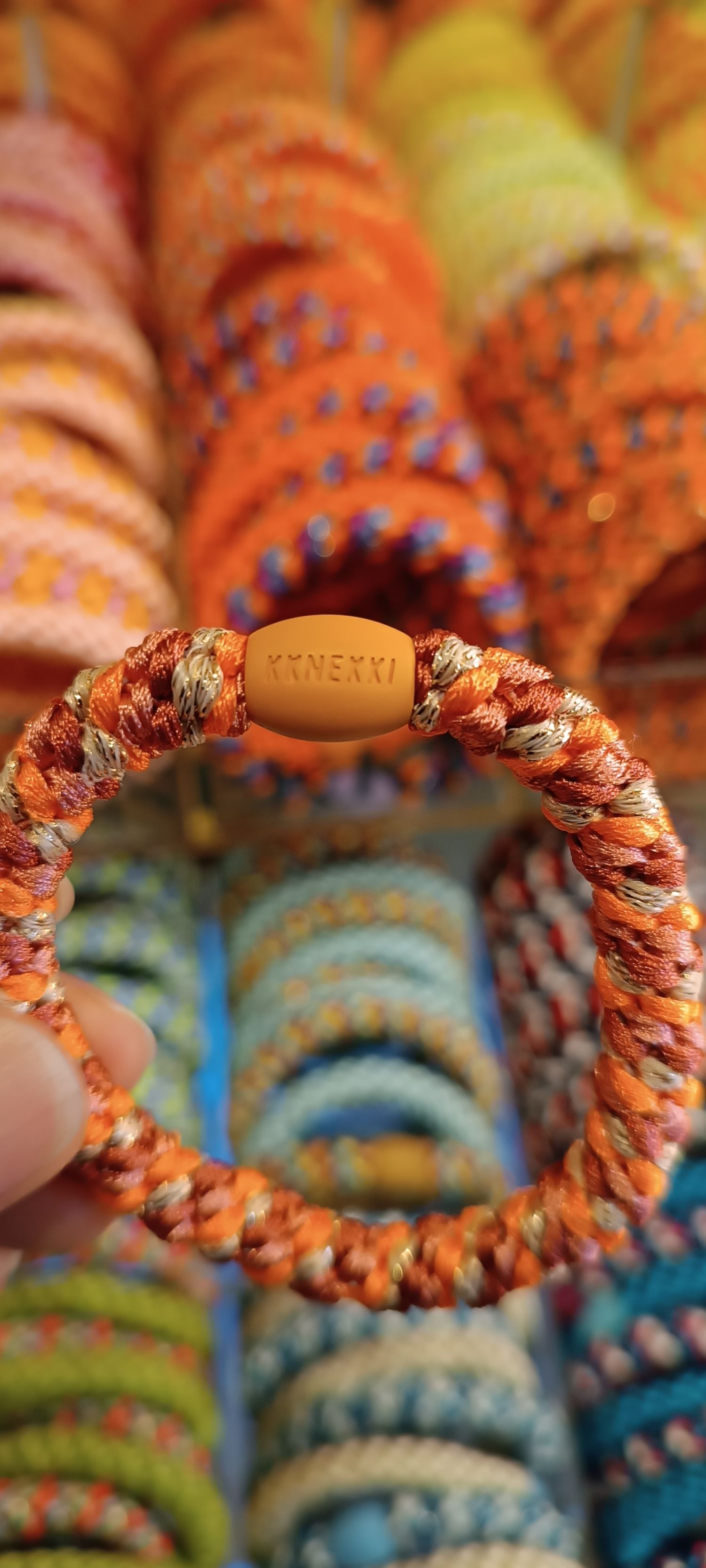 Kknekki Mélange de paillettes neon pomerante