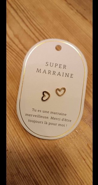 BOUCLE D OREILLE MESSAGE SUPER MARRAINE