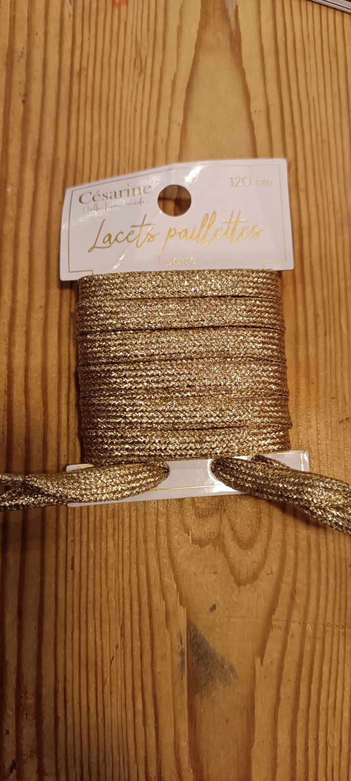 LACETS PAILLETTES DORES