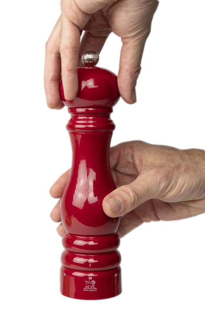 PARIS U'SELECT MOULIN A POIVRE MANUEL EN BOIS LAQUE ROUGE PASSION 22CM