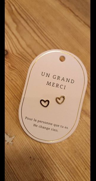 BOUCLE D OREILLE MESSAGE UN GRAND MERCI
