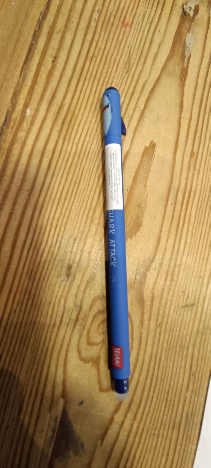 STYLO A ENCRE GEL EFFACABLE SHARK