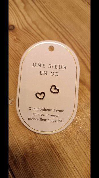BOUCLE D OREILLE MESSAGE UNE SOEUR EN OR